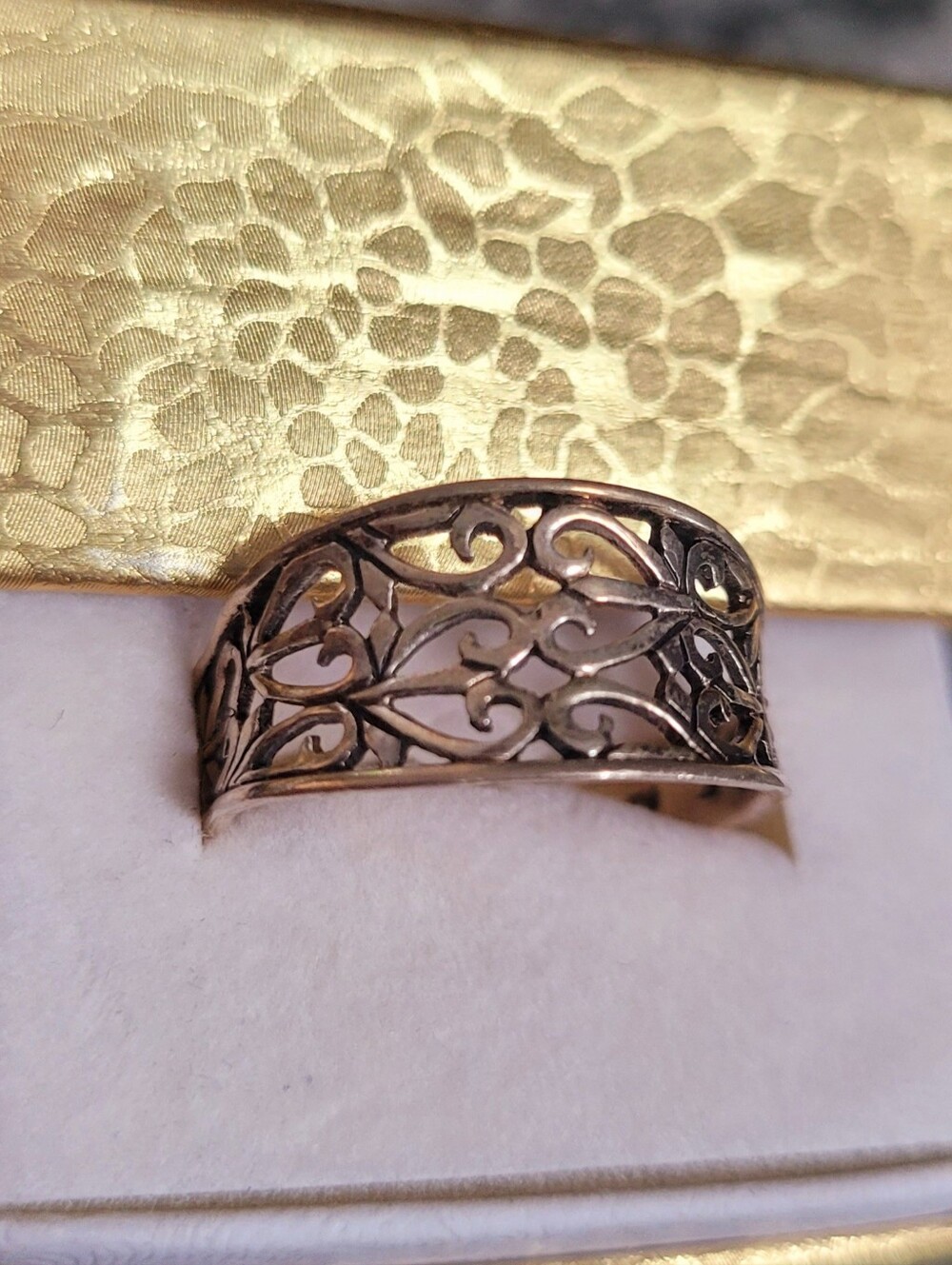Sterling Silver Fillagree Sz 8 Ring Vintage